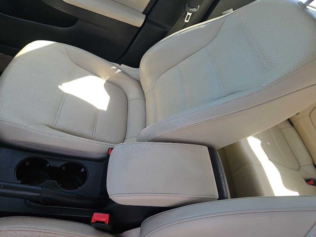 Photo 14 of this VOLKSWAGEN JETTA