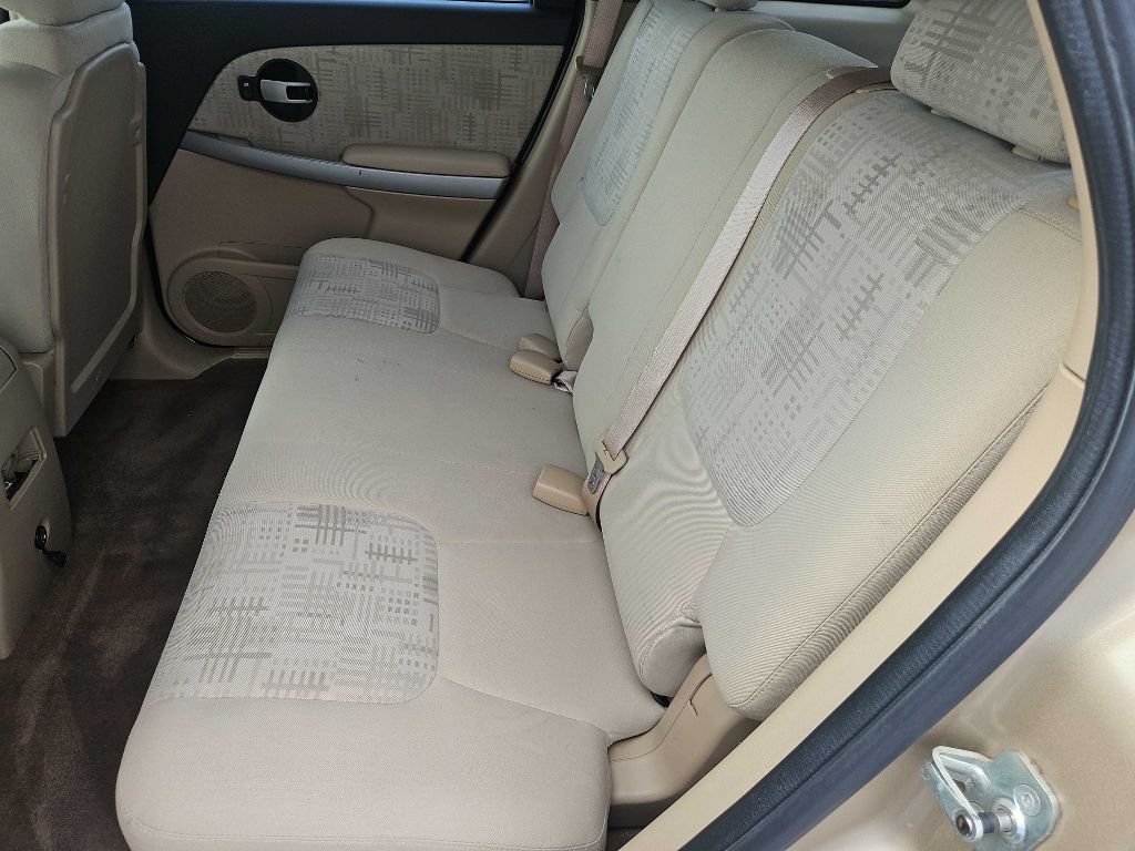 Photo 26 of this CHEVROLET EQUINOX