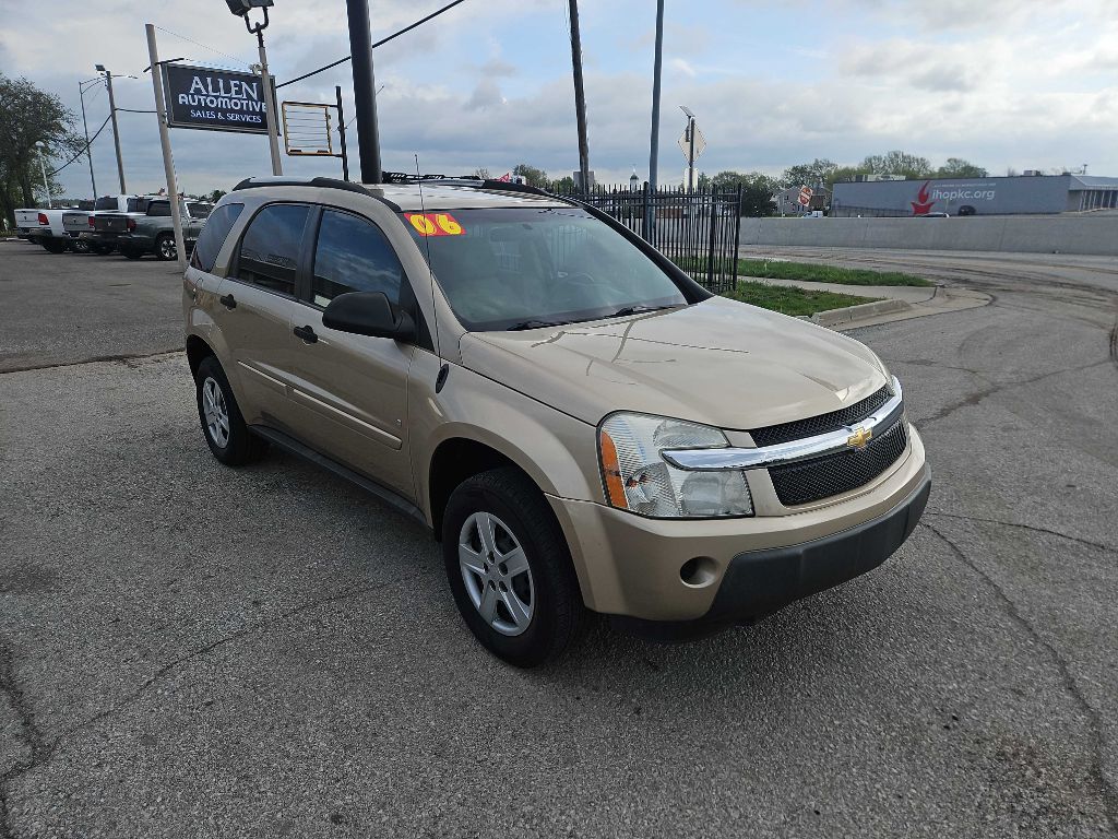 Photo 7 of this CHEVROLET EQUINOX