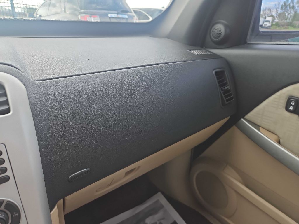 Photo 21 of this CHEVROLET EQUINOX