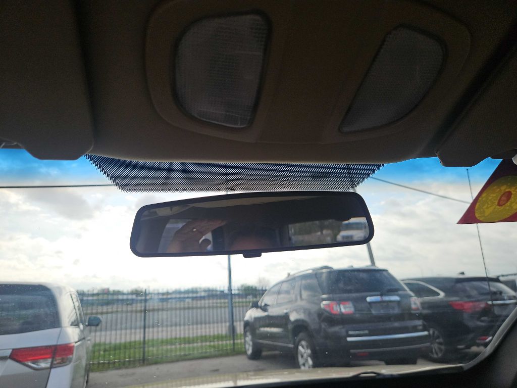 Photo 24 of this CHEVROLET EQUINOX