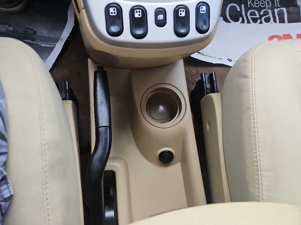 Photo 18 of this CHEVROLET EQUINOX