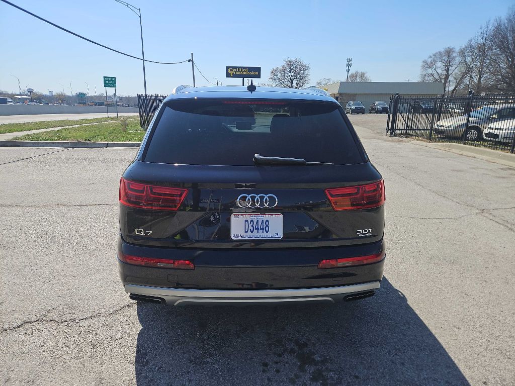 Photo 4 of this AUDI Q7