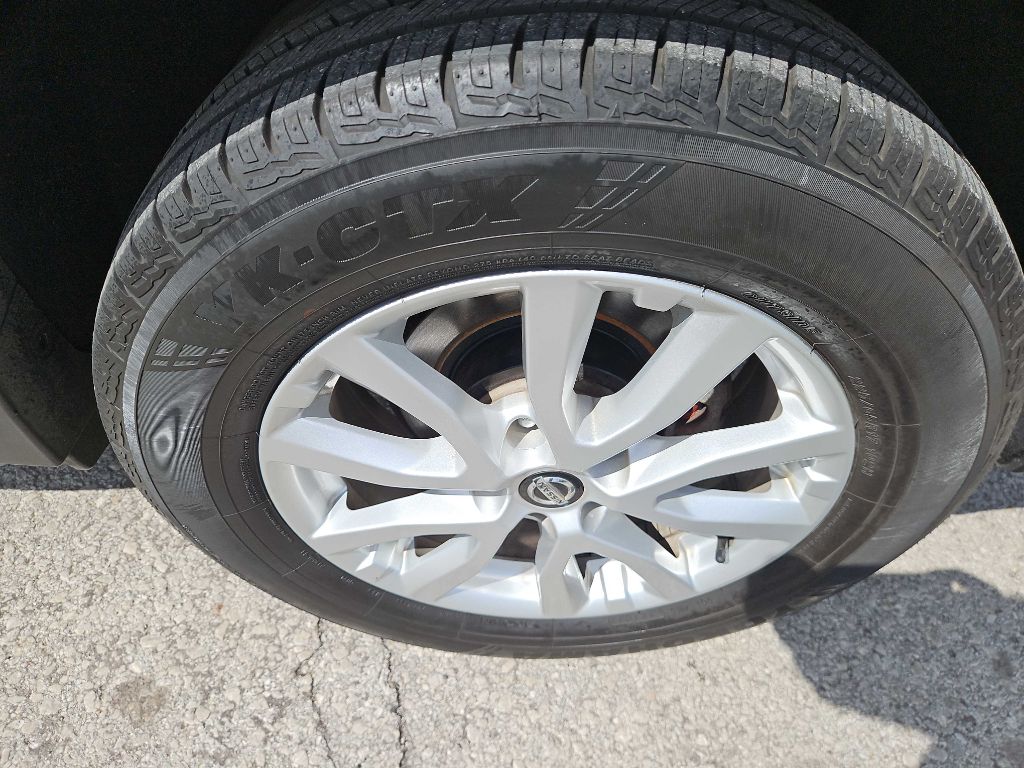 Photo 36 of this NISSAN ROGUE