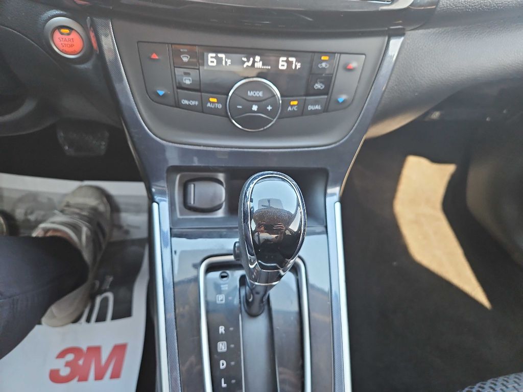 Photo 16 of this NISSAN SENTRA
