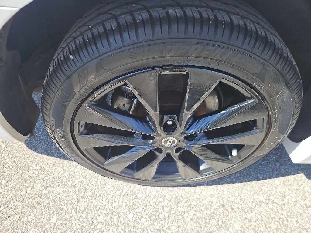 Photo 28 of this NISSAN SENTRA