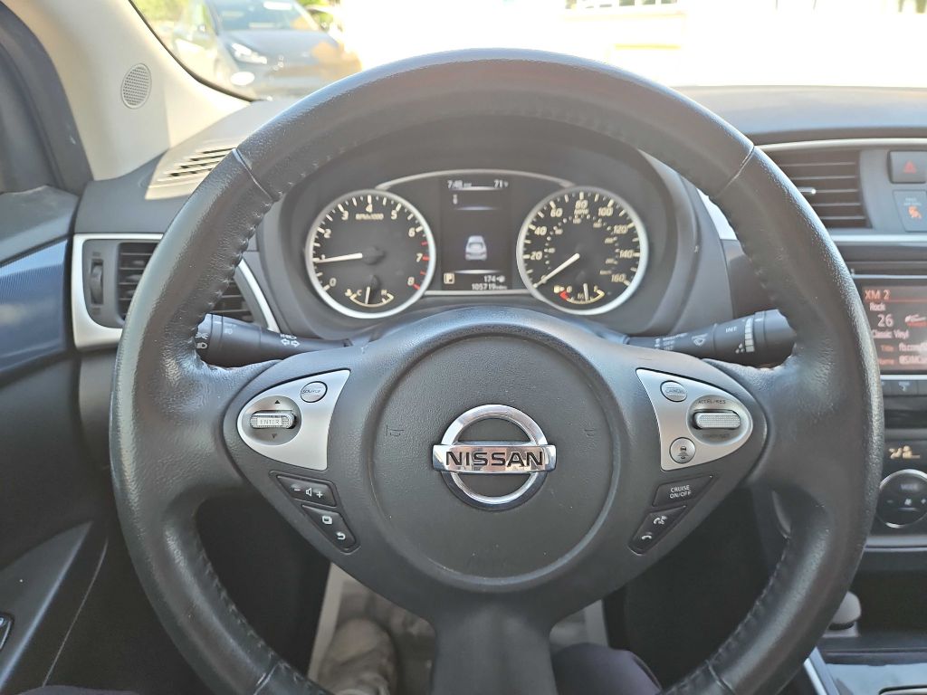Photo 14 of this NISSAN SENTRA