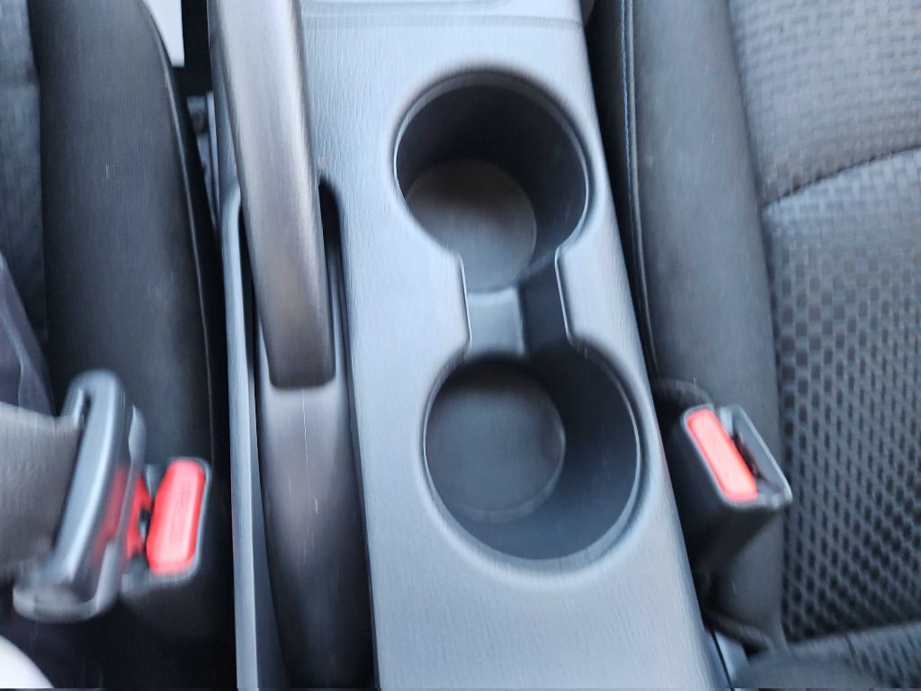 Photo 19 of this NISSAN SENTRA