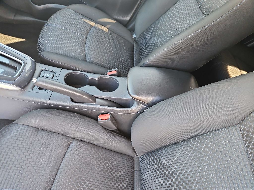 Photo 12 of this NISSAN SENTRA