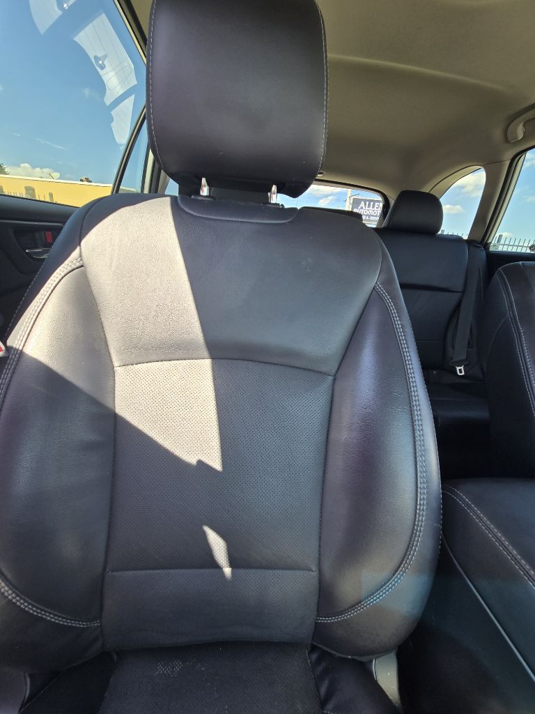 Photo 21 of this SUBARU OUTBACK