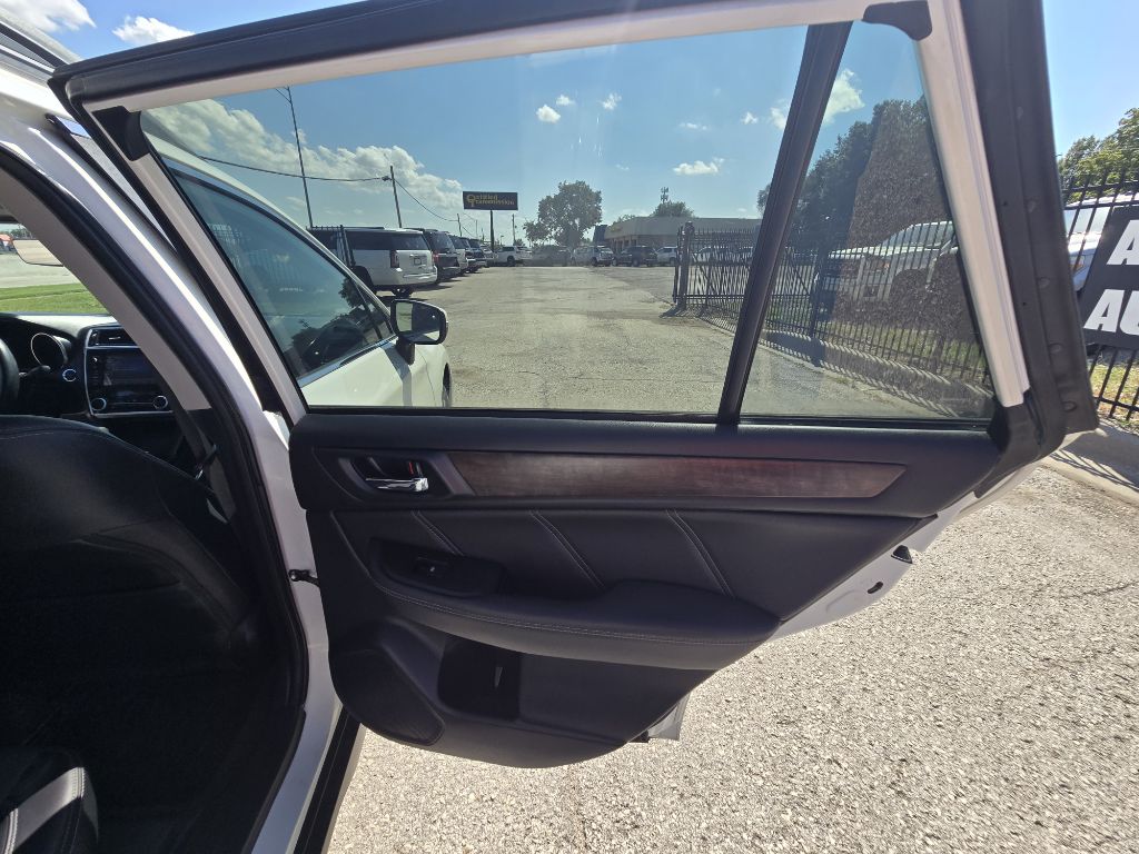 Photo 19 of this SUBARU OUTBACK