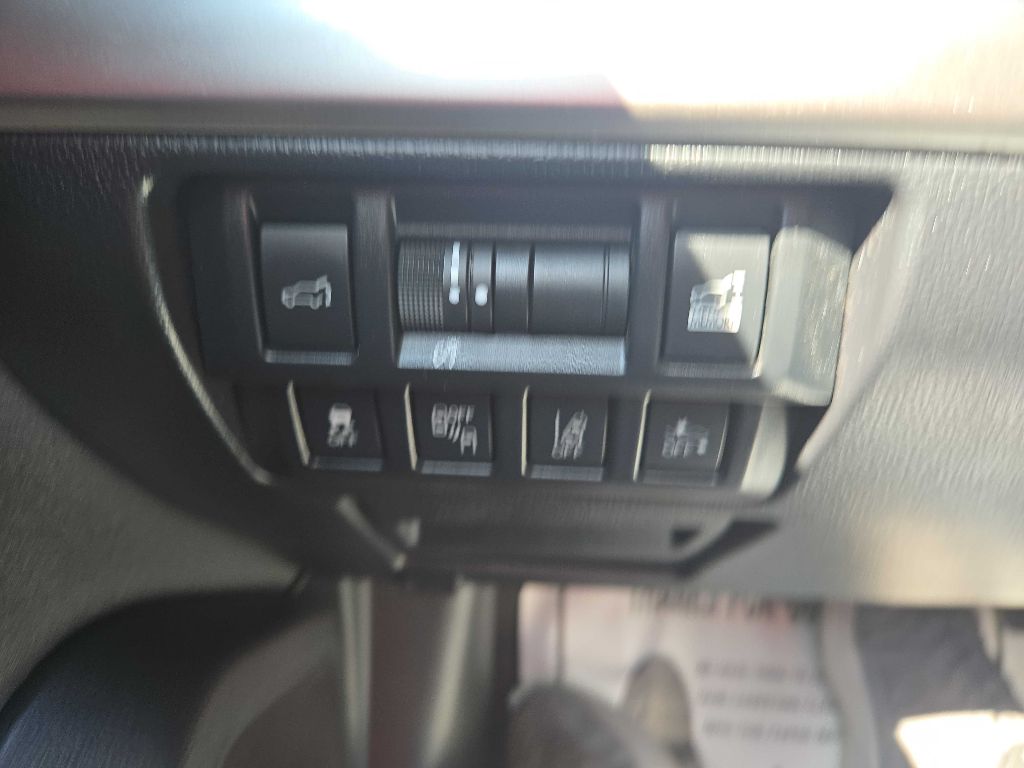 Photo 38 of this SUBARU OUTBACK