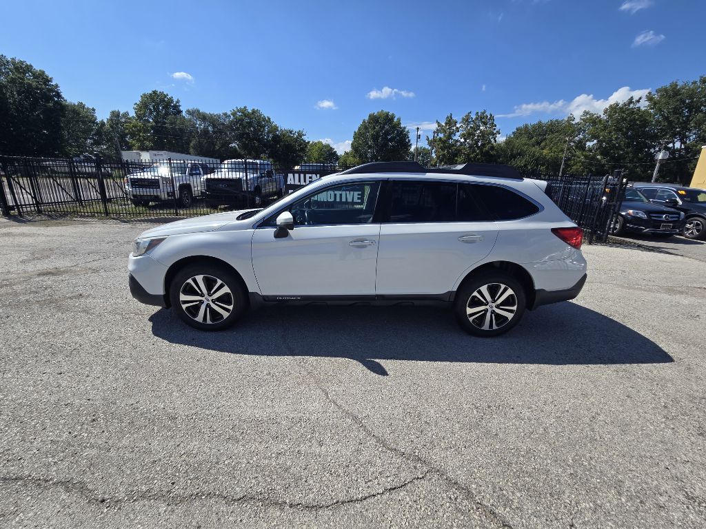 Photo 2 of this SUBARU OUTBACK