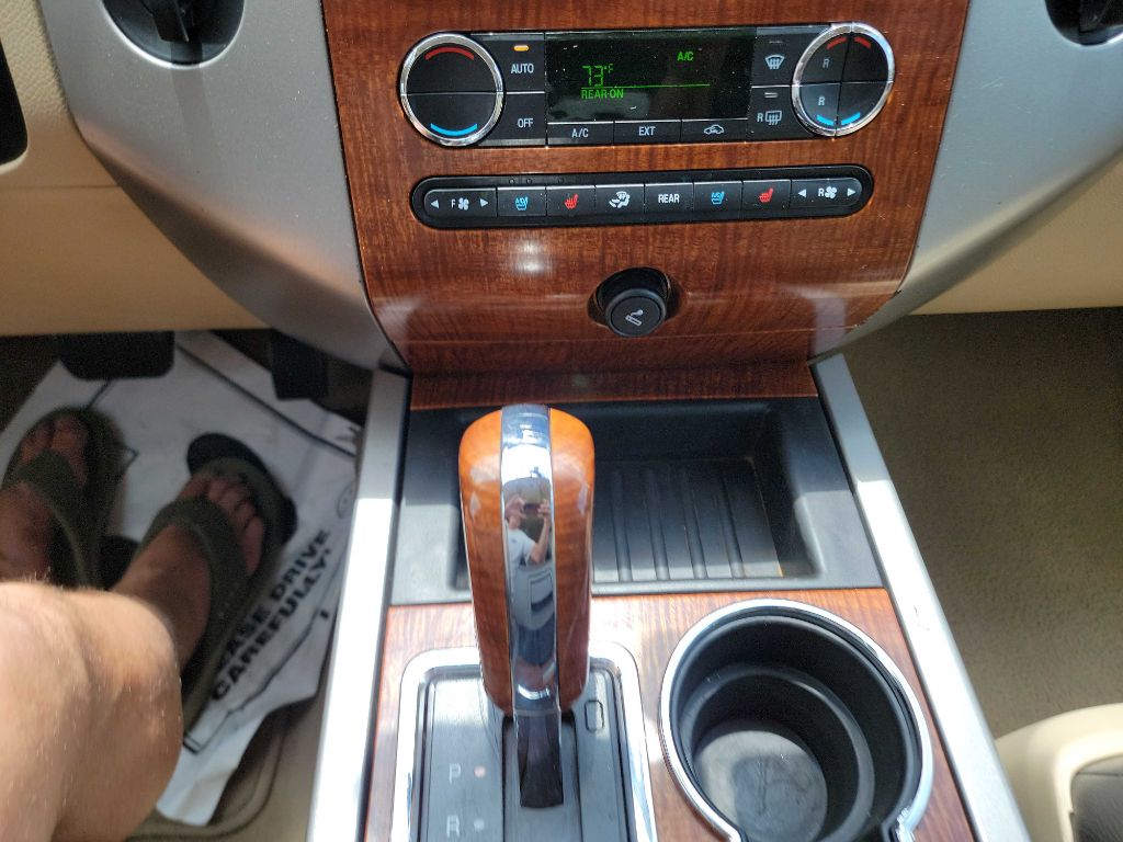 Photo 19 of this FORD EXPEDITION