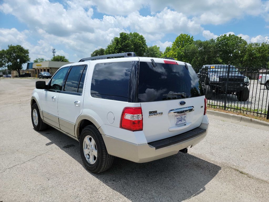 Photo 2 of this FORD EXPEDITION