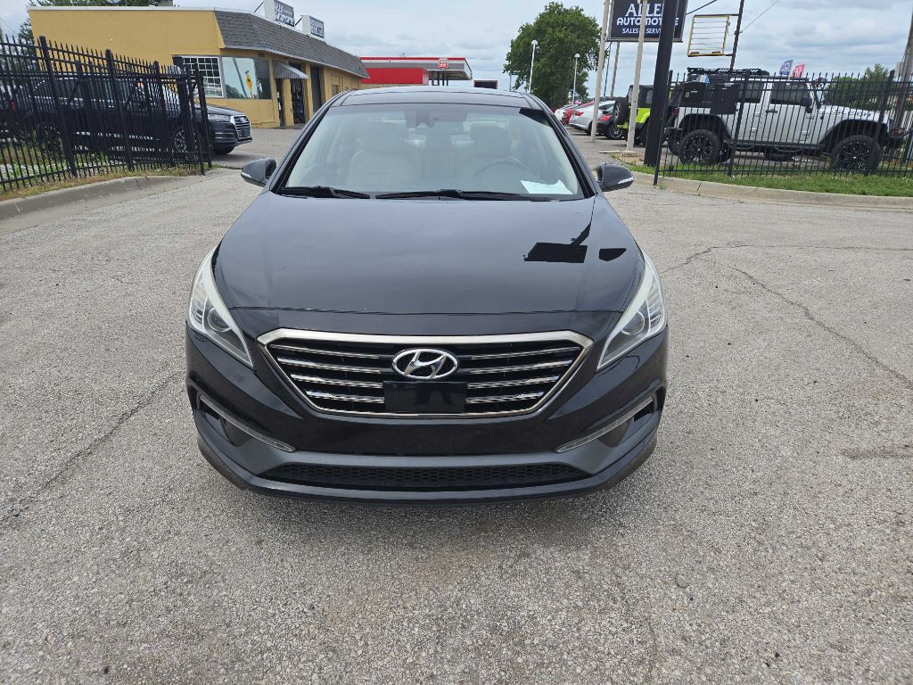 Photo 8 of this HYUNDAI SONATA