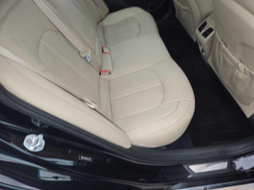 Photo 16 of this HYUNDAI SONATA