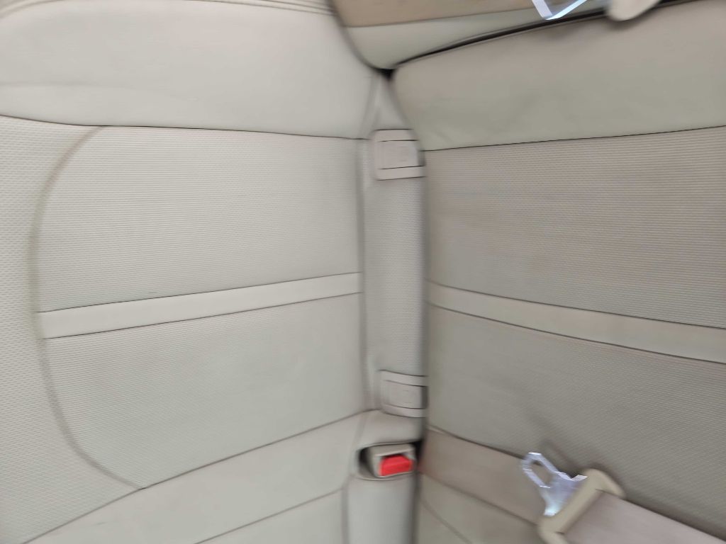 Photo 14 of this HYUNDAI SONATA