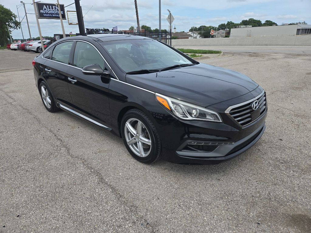 Photo 7 of this HYUNDAI SONATA