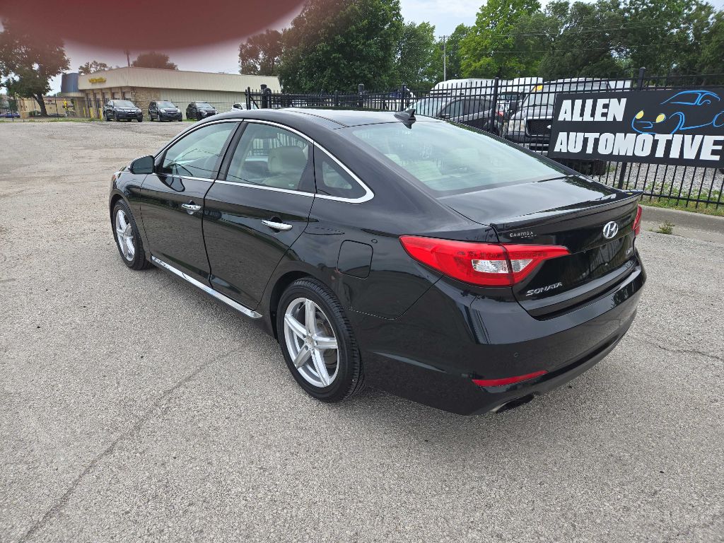 Photo 4 of this HYUNDAI SONATA