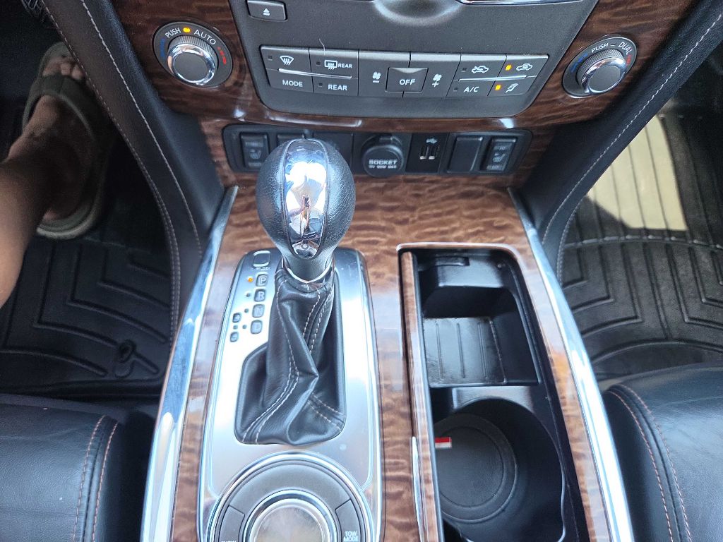 Photo 18 of this NISSAN ARMADA