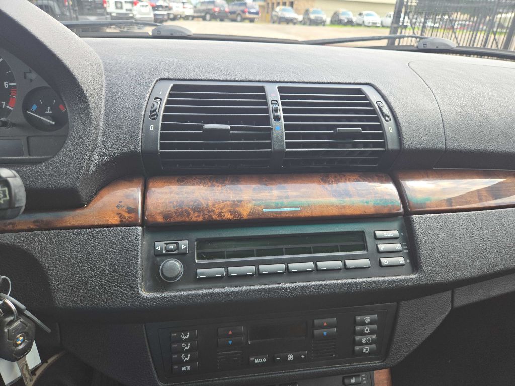 Photo 28 of this BMW X5