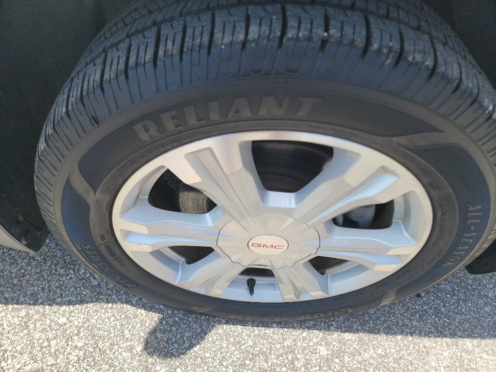 Photo 32 of this GMC TERRAIN
