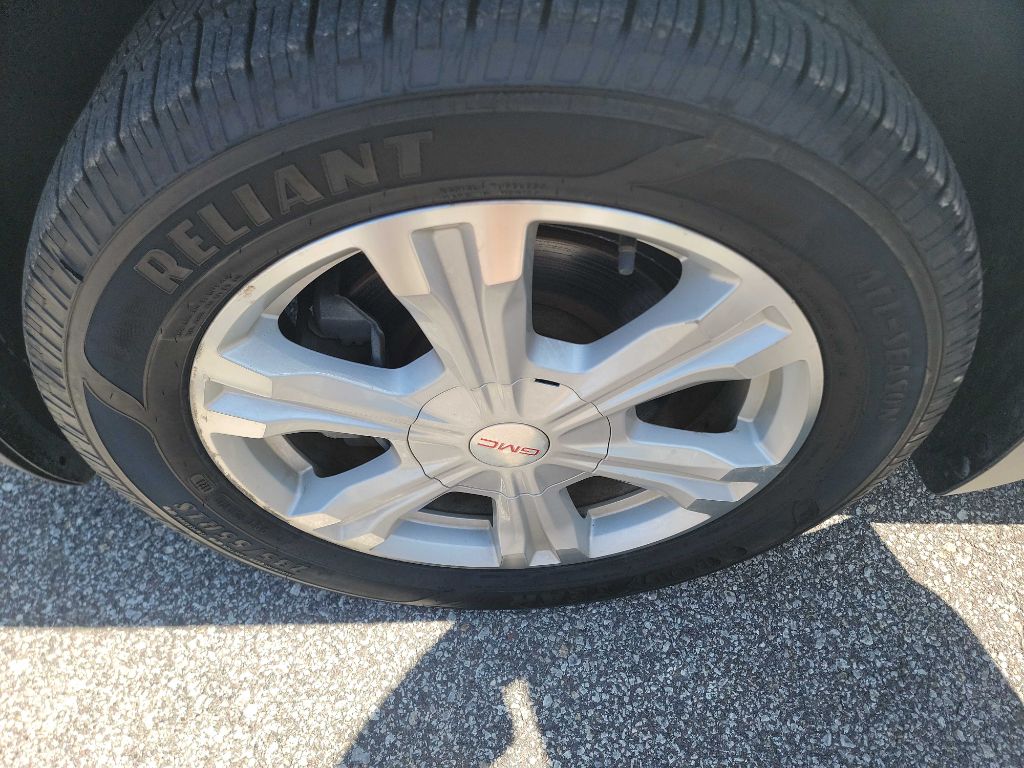 Photo 34 of this GMC TERRAIN