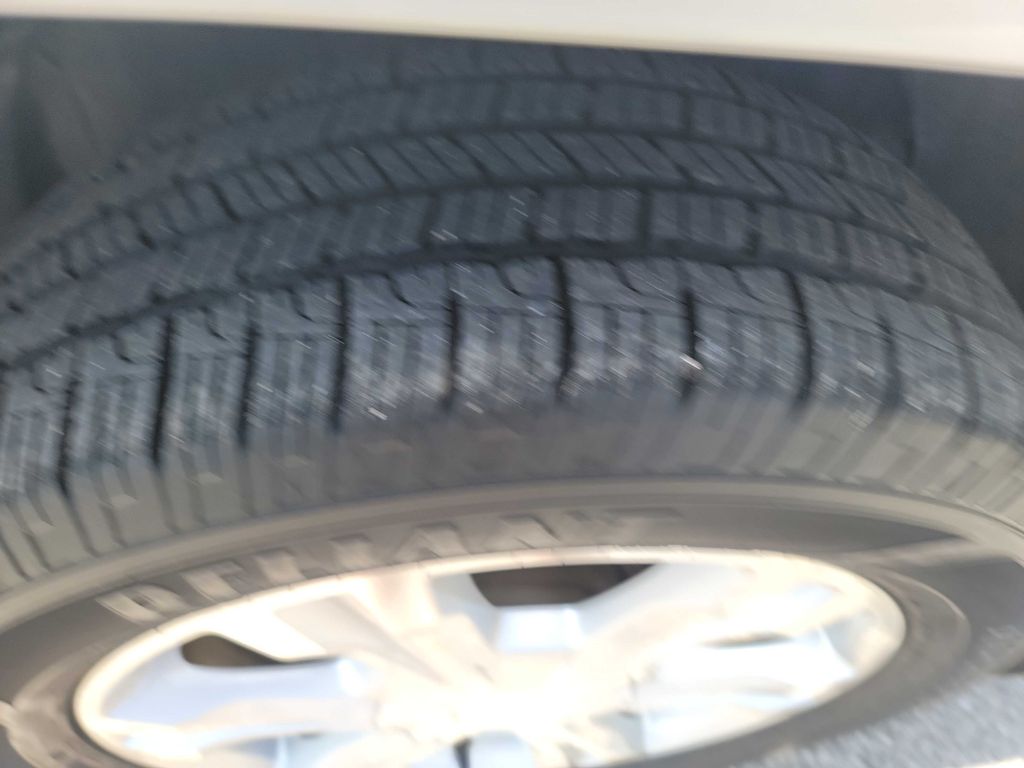 Photo 33 of this GMC TERRAIN