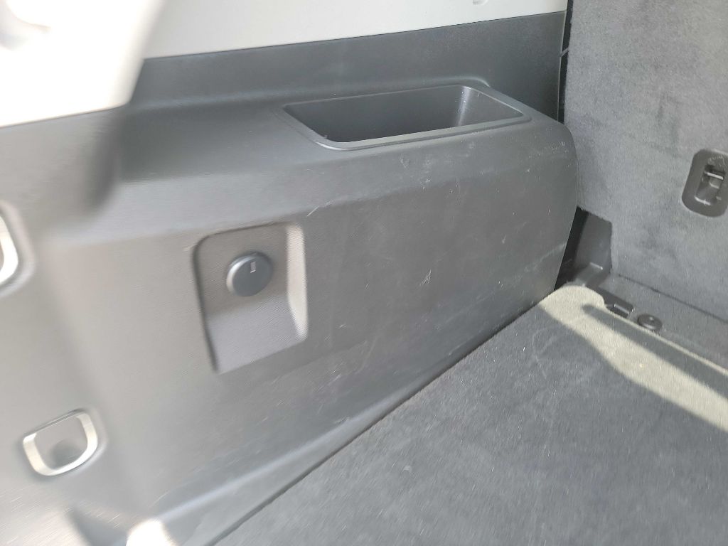 Photo 29 of this GMC TERRAIN