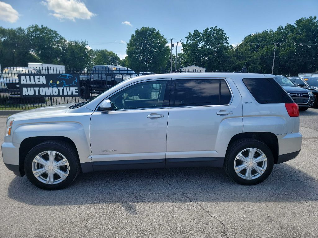 Photo 2 of this GMC TERRAIN