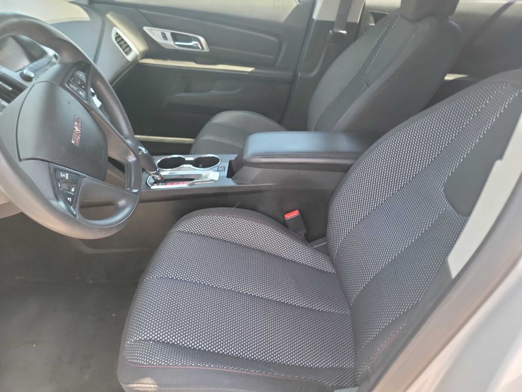 Photo 9 of this GMC TERRAIN
