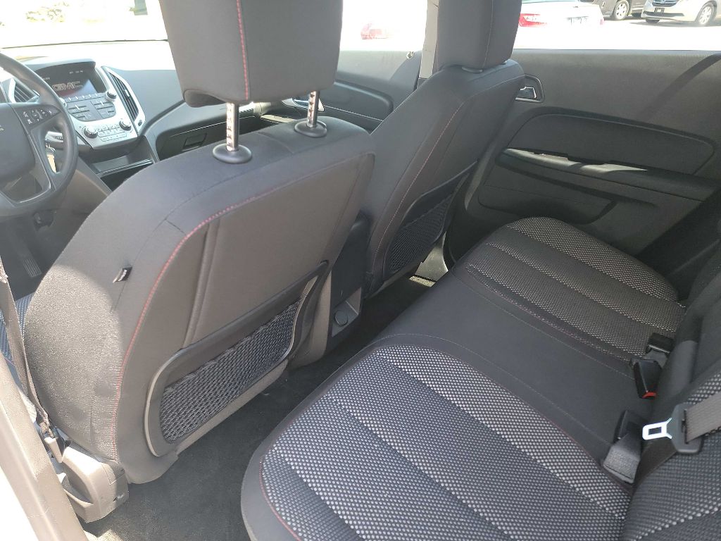 Photo 26 of this GMC TERRAIN