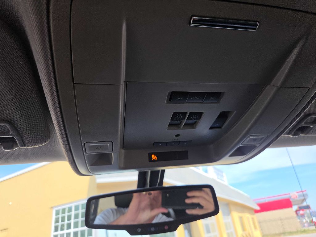 Photo 20 of this GMC SIERRA 1500
