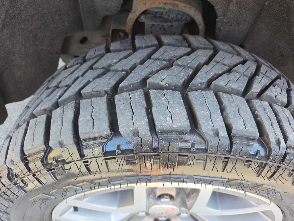 Photo 32 of this GMC SIERRA 1500