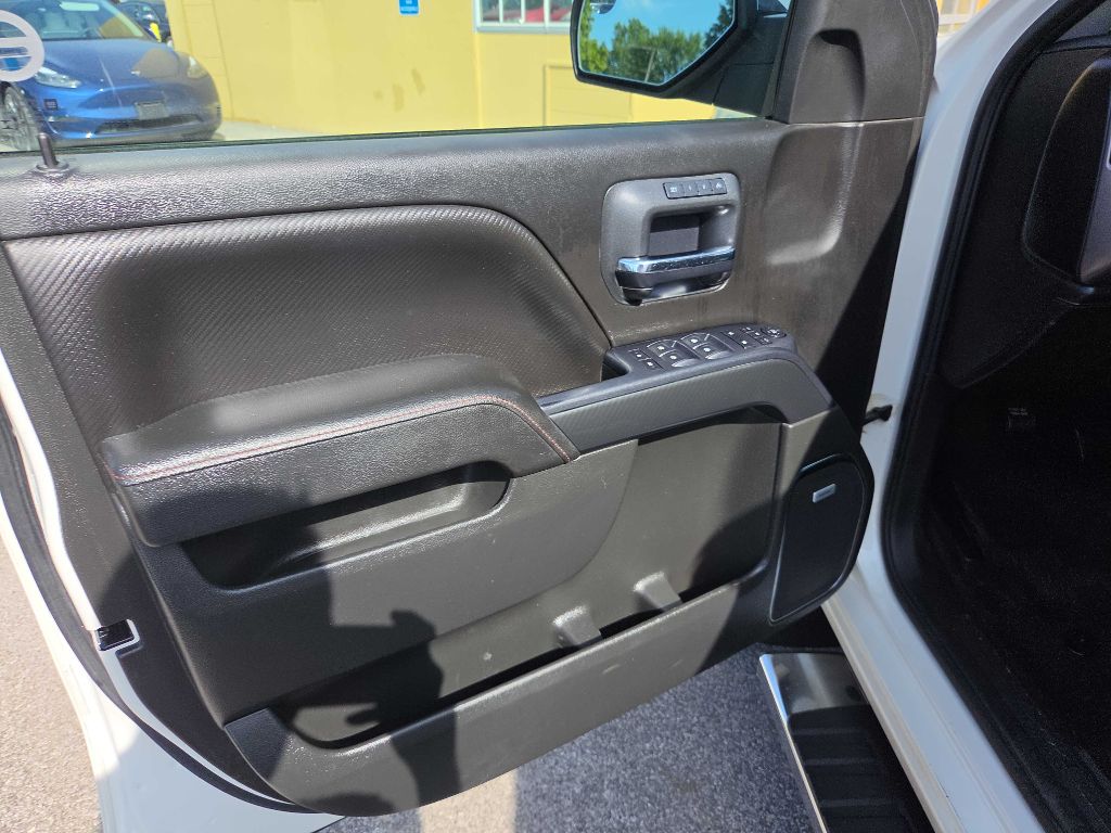 Photo 9 of this GMC SIERRA 1500