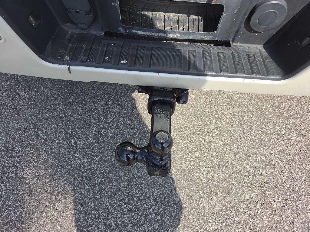 Photo 37 of this GMC SIERRA 1500