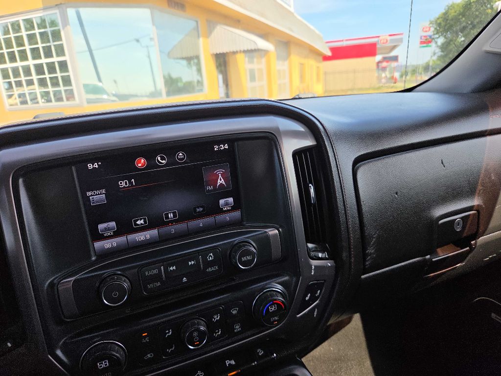 Photo 22 of this GMC SIERRA 1500