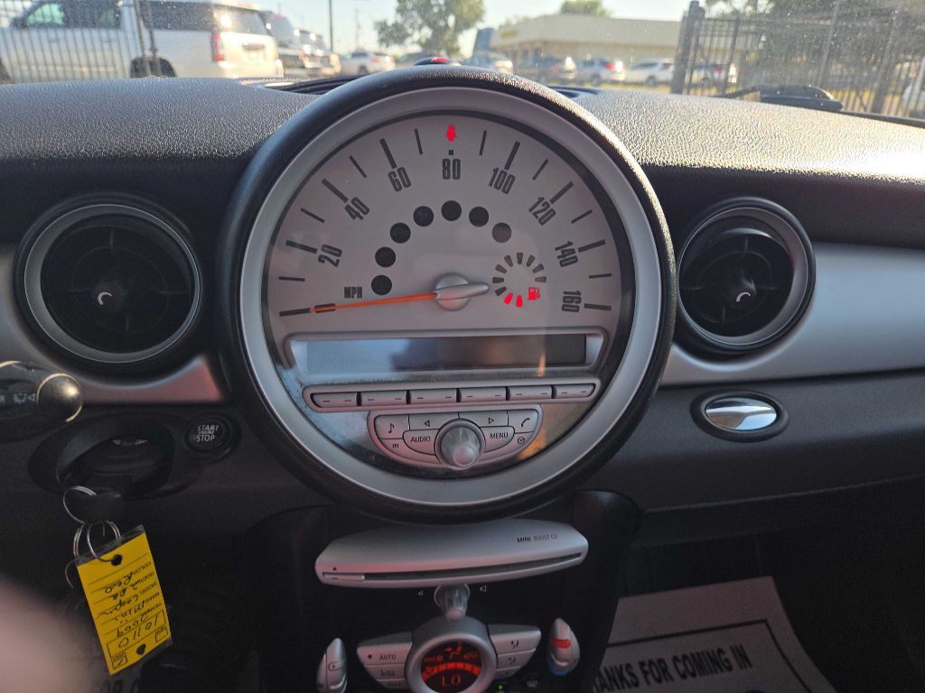 Photo 23 of this MINI COOPER