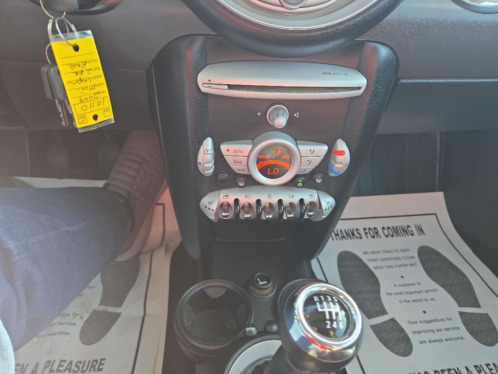 Photo 24 of this MINI COOPER