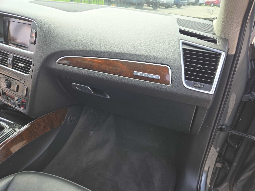 Photo 25 of this AUDI Q5