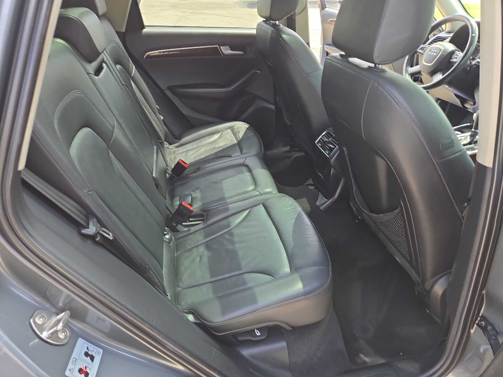 Photo 17 of this AUDI Q5
