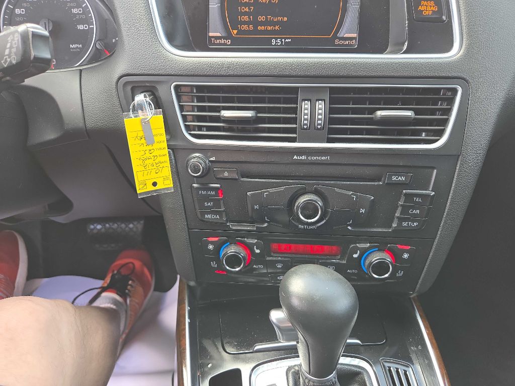 Photo 31 of this AUDI Q5