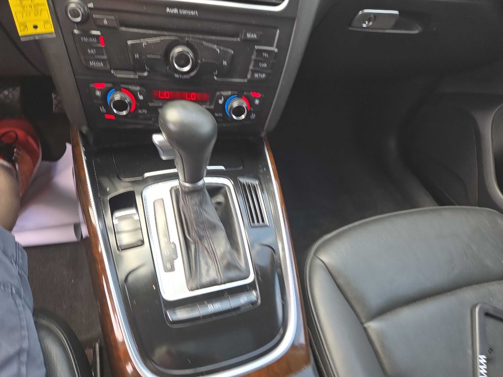 Photo 30 of this AUDI Q5