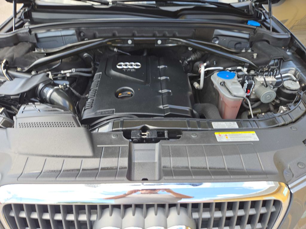 Photo 38 of this AUDI Q5