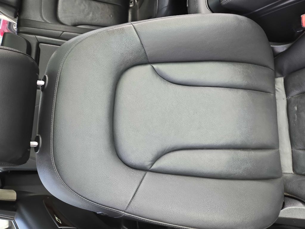 Photo 23 of this AUDI Q5