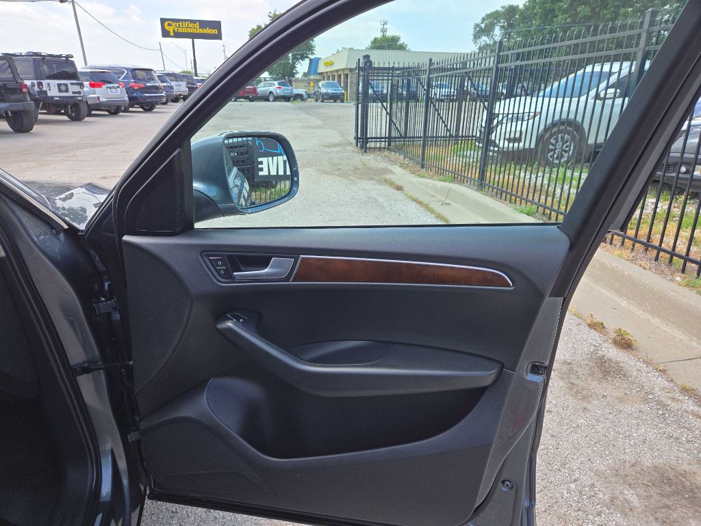 Photo 22 of this AUDI Q5