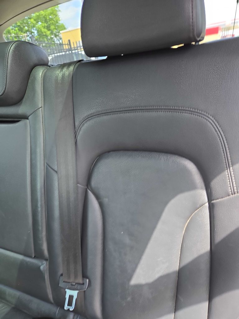 Photo 15 of this AUDI Q5
