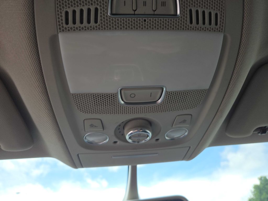 Photo 32 of this AUDI Q5