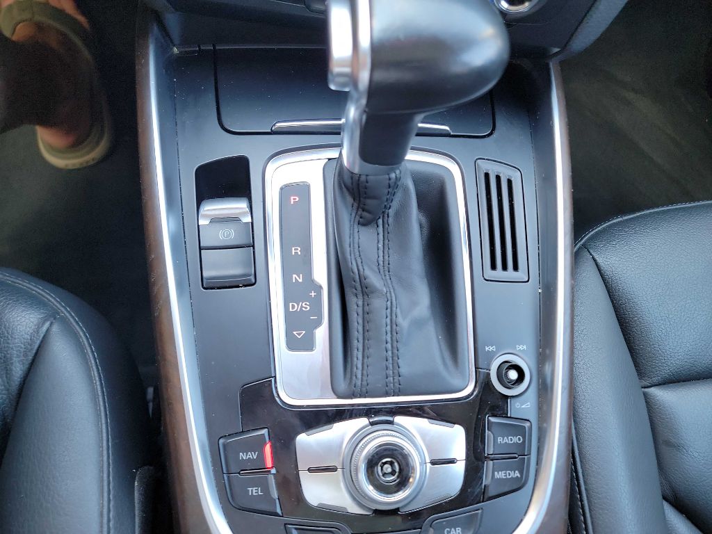 Photo 19 of this AUDI Q5